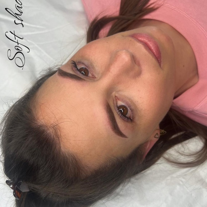 sourcils maquillage permanent